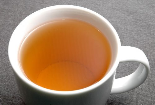 Remedii naturale pentru ficatul gras precum ceaiul de armurariu