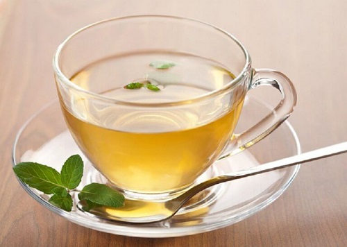 Băuturi cu ceai verde pentru slăbit care conțin lămâie