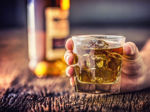 Băuturi care influențează măsurarea corectă a tensiunii arteriale acasă