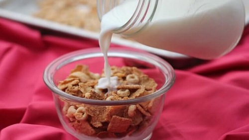 Cereale incluse în gustări sănătoase înainte de culcare