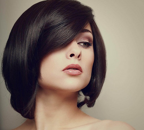 Eleganță prin coafuri simple pentru un look superb