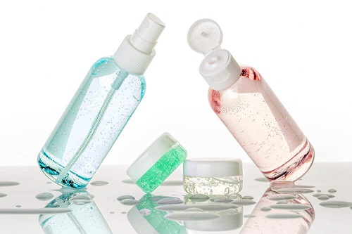 Produse cosmetice esențiale după vârsta de 40 de ani care hidratează