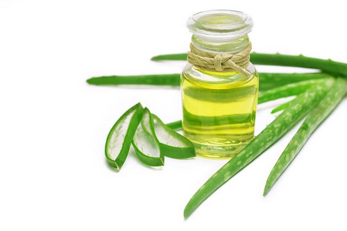 Rețete de demachiante naturale cu aloe vera și ulei de migdale