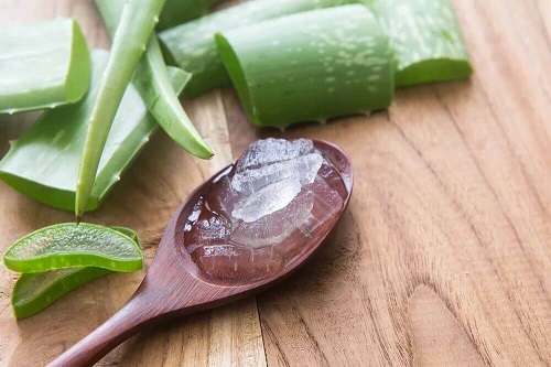 Aloe vera în măști faciale pentru estomparea ridurilor