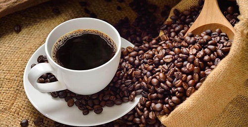 Consumul de cafea pe lista de obiceiuri de evitat pe stomacul gol