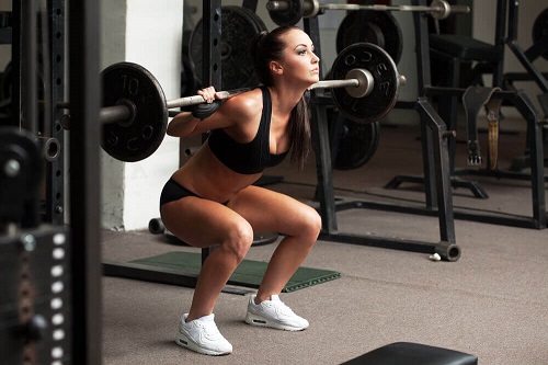 Cum să îți dezvolți masa musculară cu exerciții anaerobice