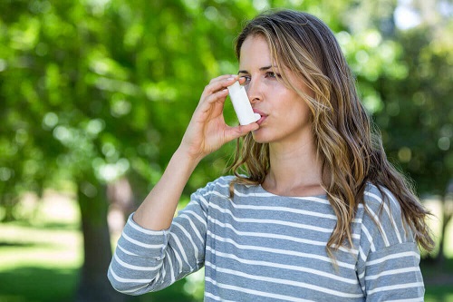 Simptomele astmului pot fi ținute sub control?