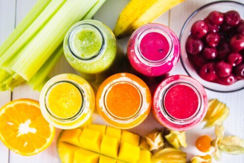 Smoothie-urile din comerț sunt alimente interzise după antrenament