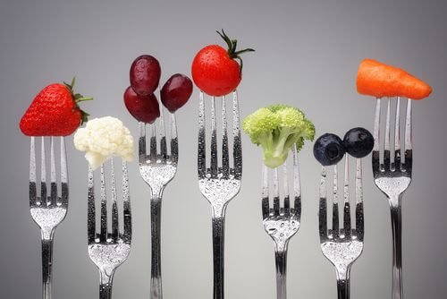 Trucuri ca să nu te îngrași pe măsură ce îmbătrânești cu alimente benefice