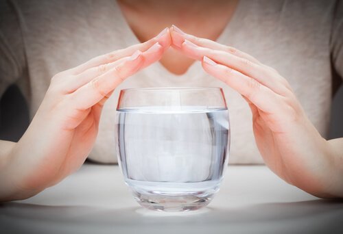 De ce e importanta apa pentru slabire