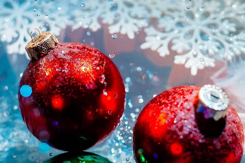 Ce să faci dacă urăști Crăciunul și toate decorațiunile strălucitoare