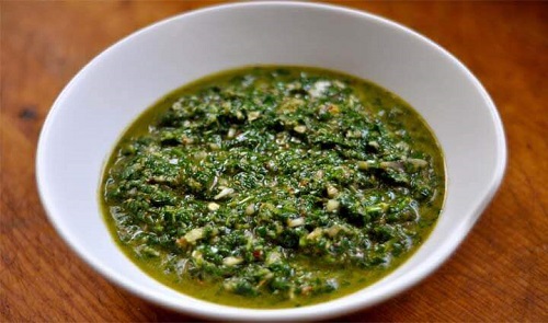 Cum se prepară sosul chimichurri rece