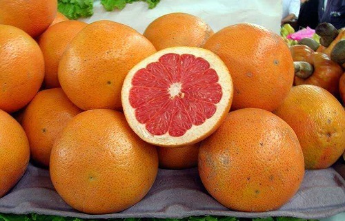 Grepfruturi pe lista de fructe care stimulează detoxifierea organismului
