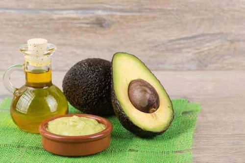 Ulei de migdale în tratamente anticelulită cu sâmburi de avocado