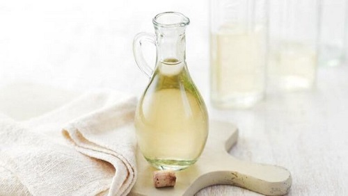 Arome naturale care alungă țânțarii pe bază de oțet