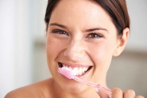 Cum să previi și să tratezi cariile printr-o igienă orală corespunzătoare