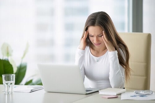 Exerciții pentru ameliorarea durerii cervicale cauzate de stres