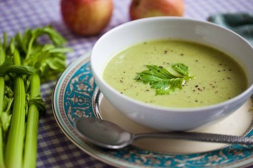 Legume incluse în supe delicioase pentru detoxifierea corpului