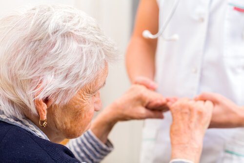 Semnele bolii Alzheimer la vârstnici