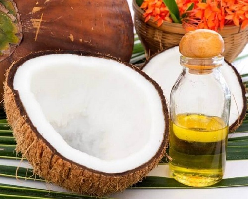 Tratament pentru a stimula creșterea părului cu ulei de cocos