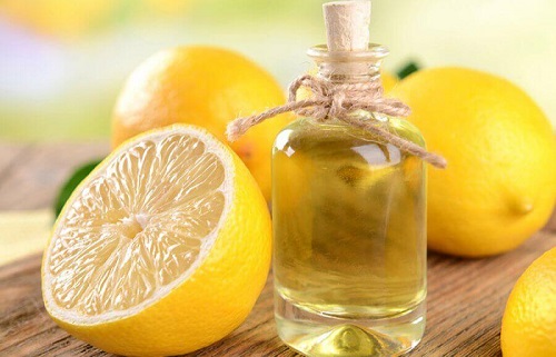 Utilizări cosmetice ale lămâii în combinație cu ulei de migdale