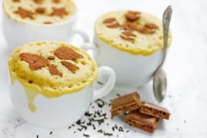Prăjitură preparată la cuptorul cu microunde
