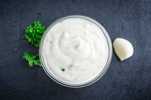 Rețetă de sos de usturoi Bechamel