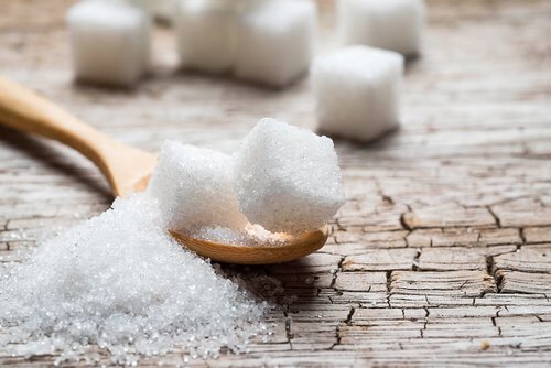 Reducerea cuburilor de zahăr pe lista de soluții pentru scăderea glicemiei