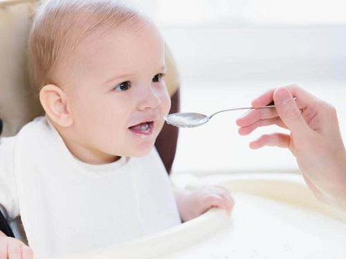 Alimente interzise pentru bebeluși de 9 luni