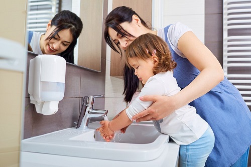 Ce este virusul coxsackie și cum poate fi prevenit cu o igienă corespunzătoare