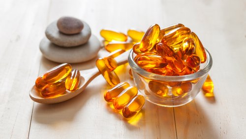 Combate simptomele menopauzei cu vitamine și minerale