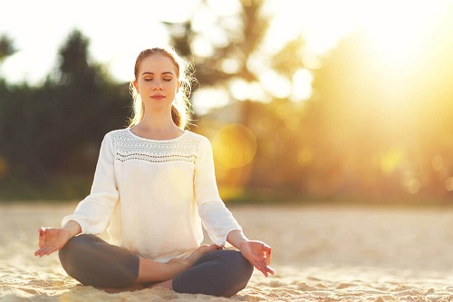 Cum să atragi energia pozitivă prin meditație 
