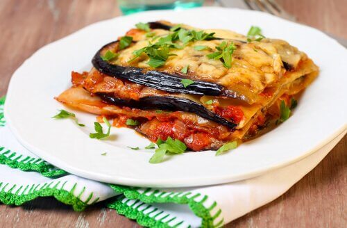 Prepară lasagna ușor cu legume
