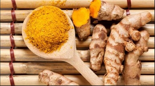 Remediu pe bază de curcuma sub formă de pulbere