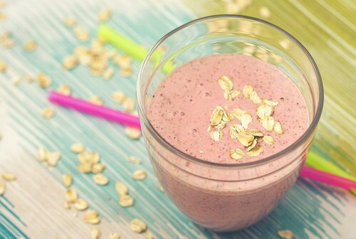 Shake delicios și nutritiv cu fulgi de ovăz