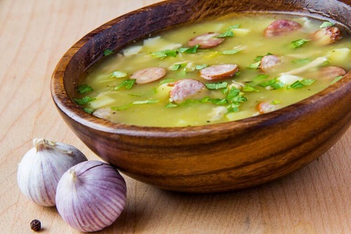 Încearcă o rețetă delicioasă de supă cu șuncă afumată