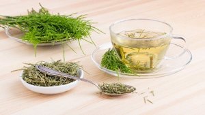 Uimitoarele beneficii ale consumului de coada-calului