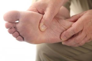 Cum să tratezi piciorul diabetic acasă
