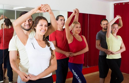 6 beneficii ale dansului la nivel fizic și emoțional