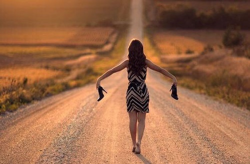 Alege încălțămintea cu toc potrivită pentru rochia ta