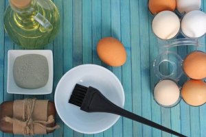3 remedii cu ou pentru hidratarea părului uscat