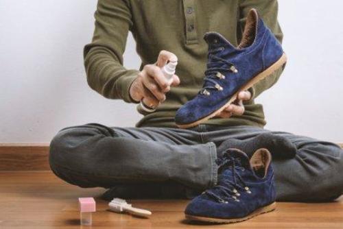 Curățarea pantofilor din piele întoarsă cu produse naturale