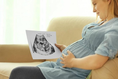 Ecografiile sunt fotografii cu bebelușul tău dinainte să se nască