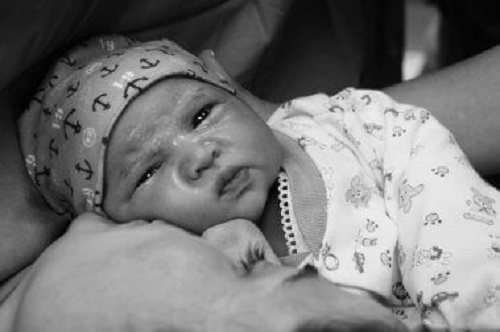 7 fotografii cu bebelușul tău de nelipsit din album