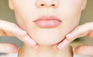 5 exerciții și remedii pentru bărbia dublă