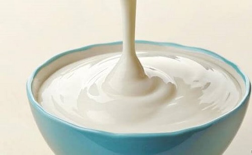 Cură de detoxifiere cu iaurt degresat servit ca gustare