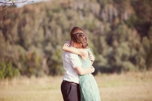 6 beneficii uimitoare ale îmbrățișărilor