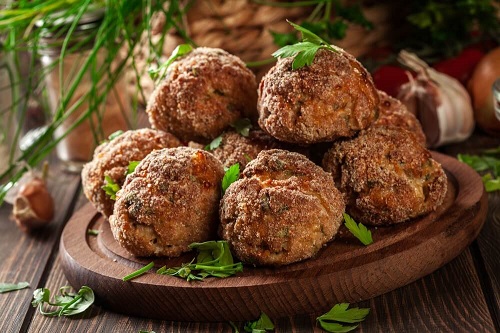 Rețetă de chifteluțe de vinete absolut delicioase