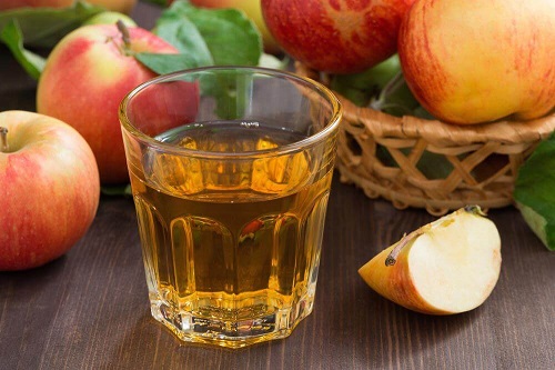 Băuturi ideale într-o dietă precum apa cu oțet