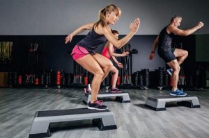 Beneficiile aerobicului la nivel mintal și fizic
